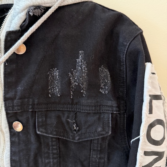 American Bazi Fashion Tour Cropped Denim Jacket with Gray Hoodie - Medium - Picture 5 of 13